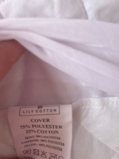 Mattress protector