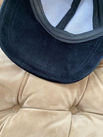 Velvet cap