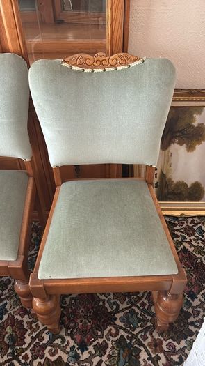 Set of 4 x dining chairs