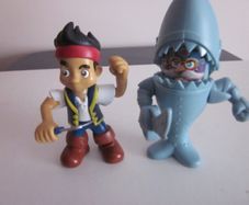 Jake and the Neverland Pirates Figures Jake and Shark