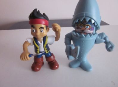 Jake and the Neverland Pirates Figures Jake and Shark