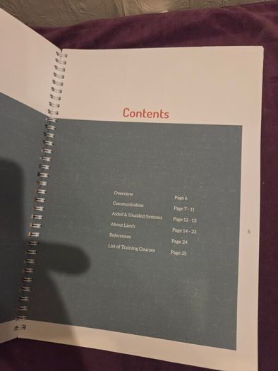 Lamh - Sign Language Book