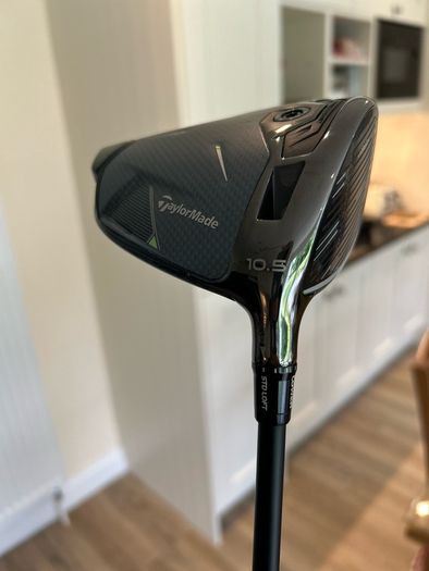 Taylormade Qi35 Driver 10.5 degree as new