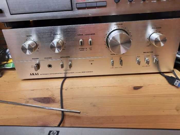 Akai Stereo Amplifier