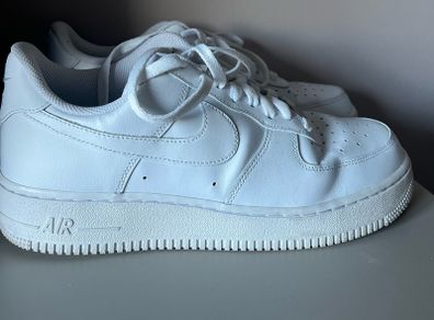 Air force 1 all white with box size 8.5uk