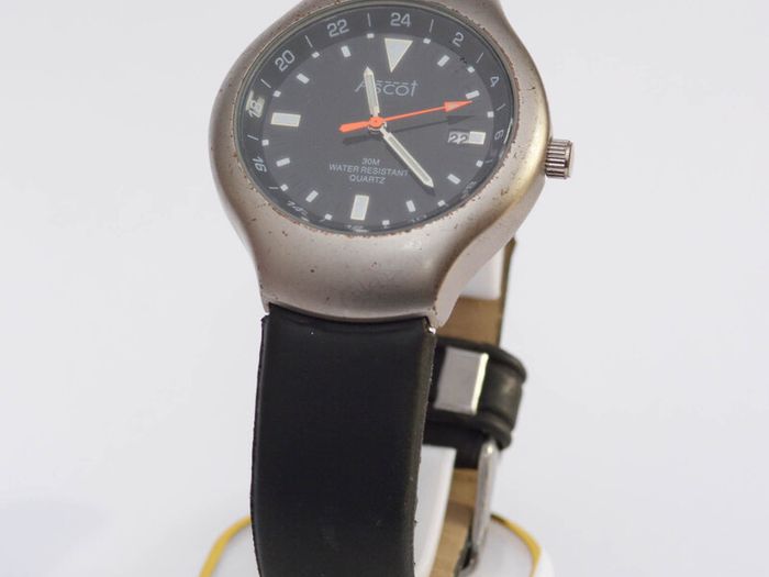 Vintage Ascot Design Gents Quartz Watch