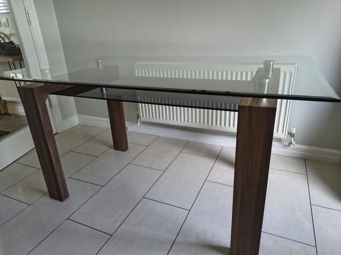 Glass top classic living room table.