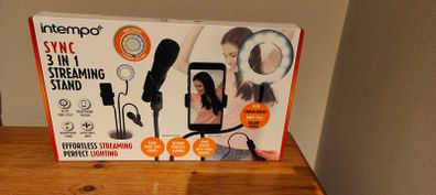 Intempo Streaming Stand