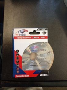 segmented blade