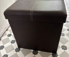 Collapsible storage box