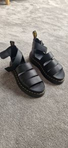 Dr Martin sandals