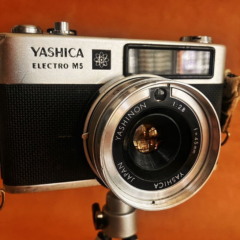 Yashica Electro M5【w/Yashinon/2.8/45mm】 Yashica Electro M5 Yashinon 2845mm 35mm Rangefinder Camera