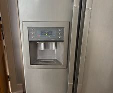 Samsung american style fridge freezer