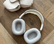 Apple AirPods Max