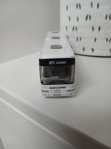 model bus