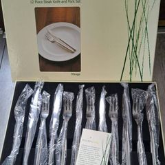 Belleek living steak set