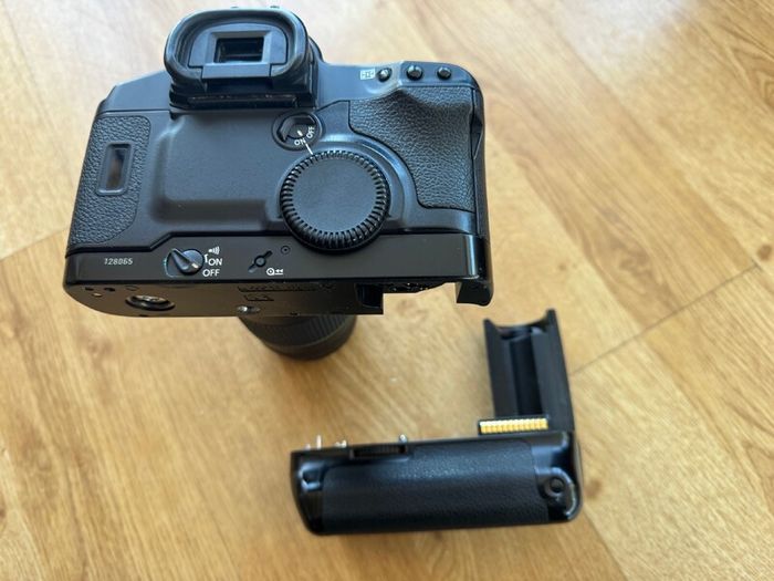 Canon EOS 1V 35mm Film Camera - Great Condition.