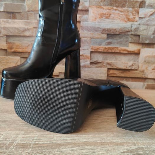 Black Chameleon Waterproof Ultra High Platform  Ankle Boots, size 40