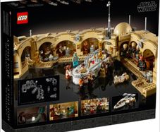 Retired LEGO Star Wars 75290 Mos Eisley Cantina