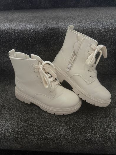 Cream boots