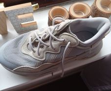 ladies Adidas ozweego trainers size 5