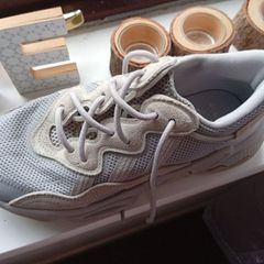 ladies Adidas ozweego trainers size 5