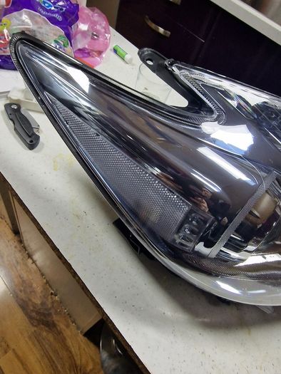 2010 toyota prius driver side headlight headlamp light