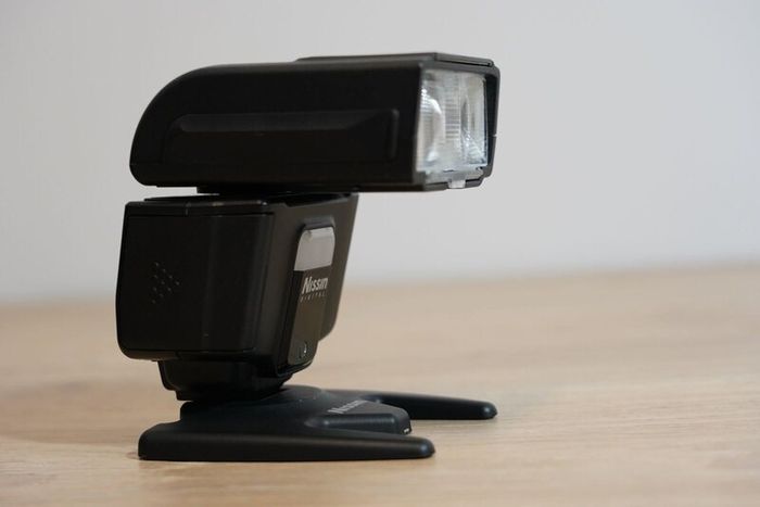 Nissin i40 Speedlight flash for Sony