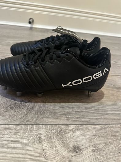 brand new Rugby boots size 6