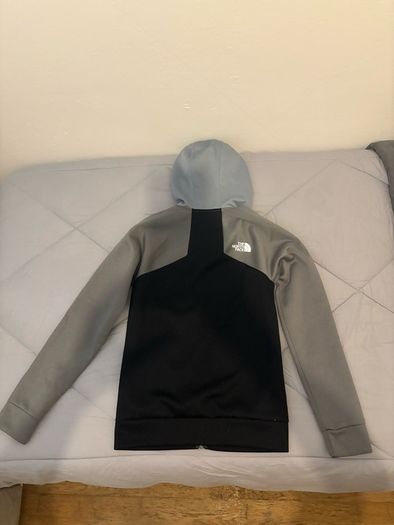 The north face mens hoodie size xs