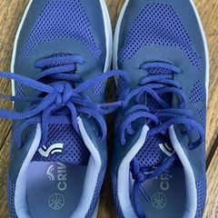 Women trainers/ running shoes