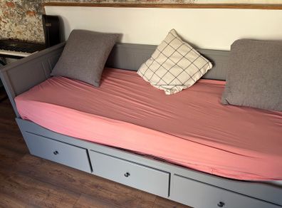 Ikea Hemnes daybed