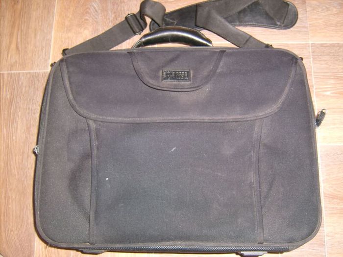 Laptop bag