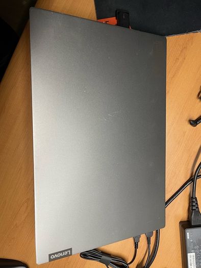 Lenovo Thinkbook 15 - i5 pro 10gen 8/512 win 11 pro