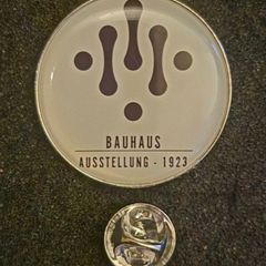 Bauhaus, weimar design studio, pin back badge.