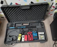 Full Pedalboard Of Effects