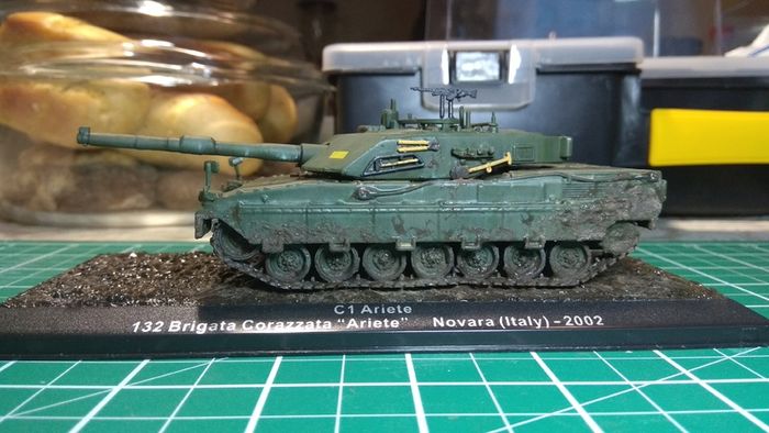 C1 Ariete Main Battle Tank | Altaya 1:72 Scale Diecast Model Tank