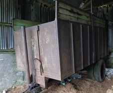 Silage trailer
