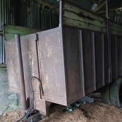 Silage trailer