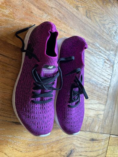 New Balance womens Fresh Foam Zante Solas