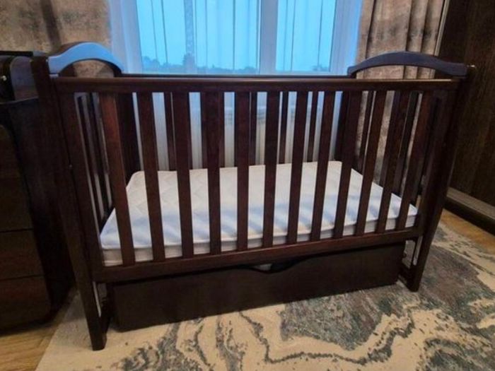 Cot bed