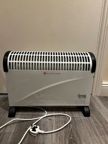 2 Electric Convector Heaters  2000W
