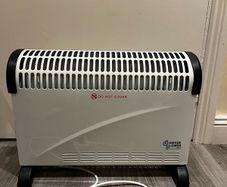 2 Electric Convector Heaters  2000W