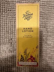 THE HAND MADE SOAP COMPANY - Hand Lotion - Lemongrass and Cedarwood
