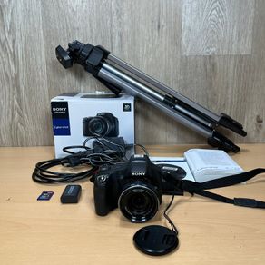 Sony Cyber-shot DSC-HX100V 16.2MP Digital Camera - Boxed - Full Kit+ Tripod READ