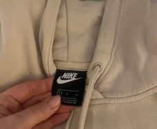 Ladies sweat shirt nike