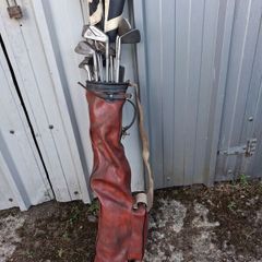 vintage golf clubs bag and woods