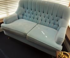 Antique Dutch sofa blue buttoned back with 4 cushions and 2 arm covers