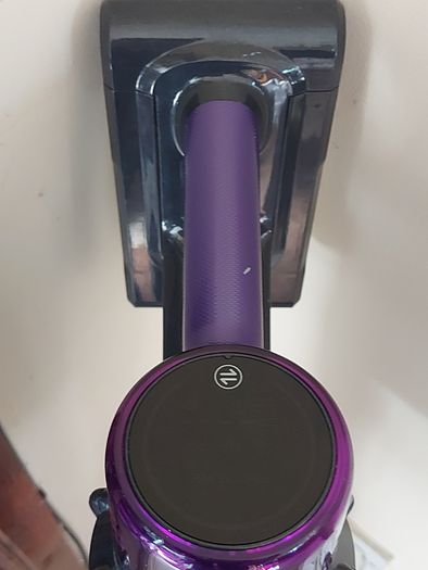 Smoture Cordless Vacuum Cleaner, model VAC02, in excellent condition, great suction, plus charger and accessories