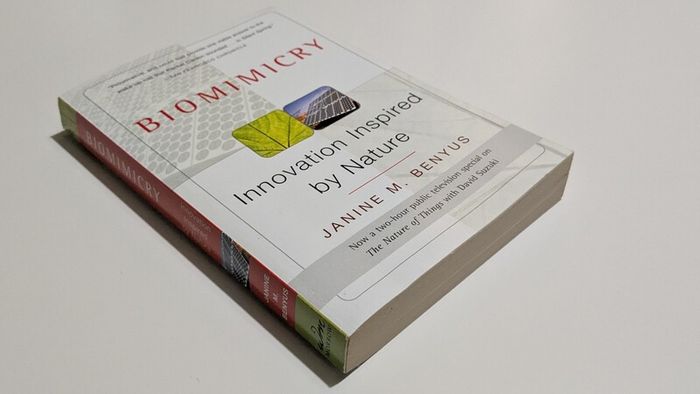 Biomimicry book